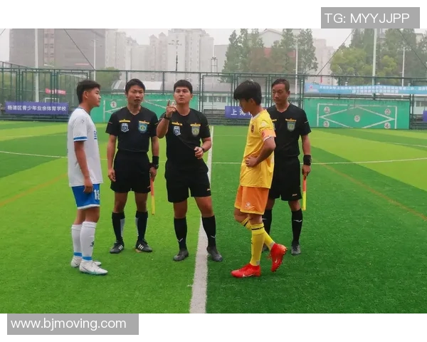 上海足球队在世界锦标赛中的个人能力表现全面分析与点评 上海足球队在世界锦标赛中的个人能力表现全面分析与点评